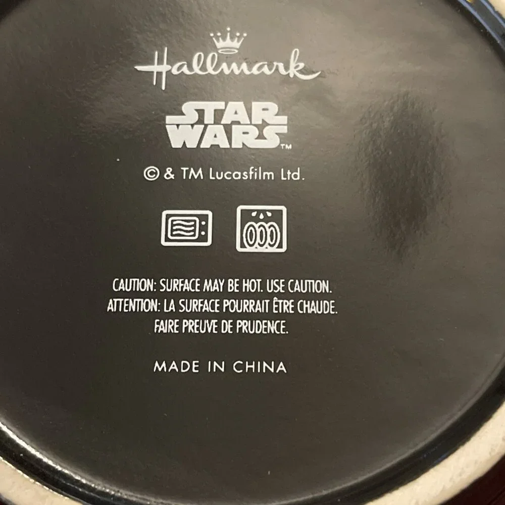 HALLMARK Raised DARTH VADER Mask In Coffee‎ Soup Mug 20 Oz Large Star Wars Black